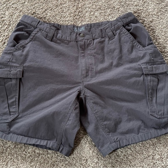 Guide Gear Adjustable Waist Cargo Shorts Men Size 44 Gray/khaki 2 Pair - Picture 3 of 8